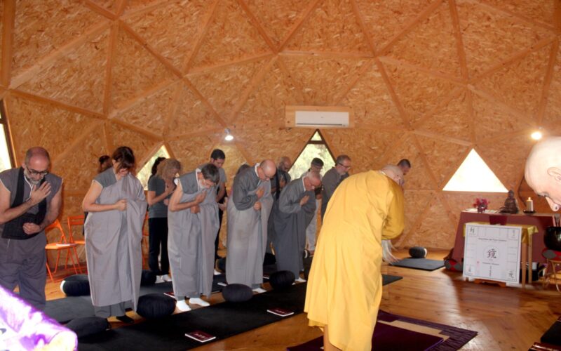 Ofrecer méritos por las personas enfermas y fallecidas